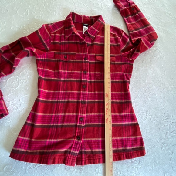 Patagonia Red Pink plaid Fjord Flannel Shirt Size 6 long sleeve Organic cotton - Picture 11 of 13